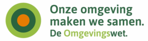 De omgevingswet slogan: Onze omgeving maken we samen. Met rond gekleurd logo in groen en oranje. de-nieuwe-omgevingswet-wat-verandert-er-voor-brzo-bedrijven